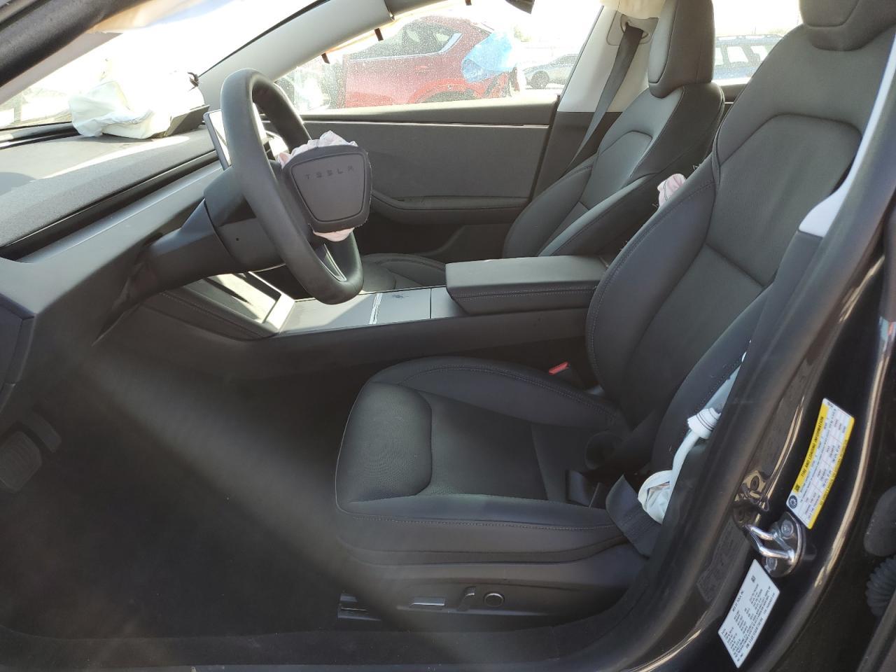 2024 Tesla Model 3 - zdjęcie 7