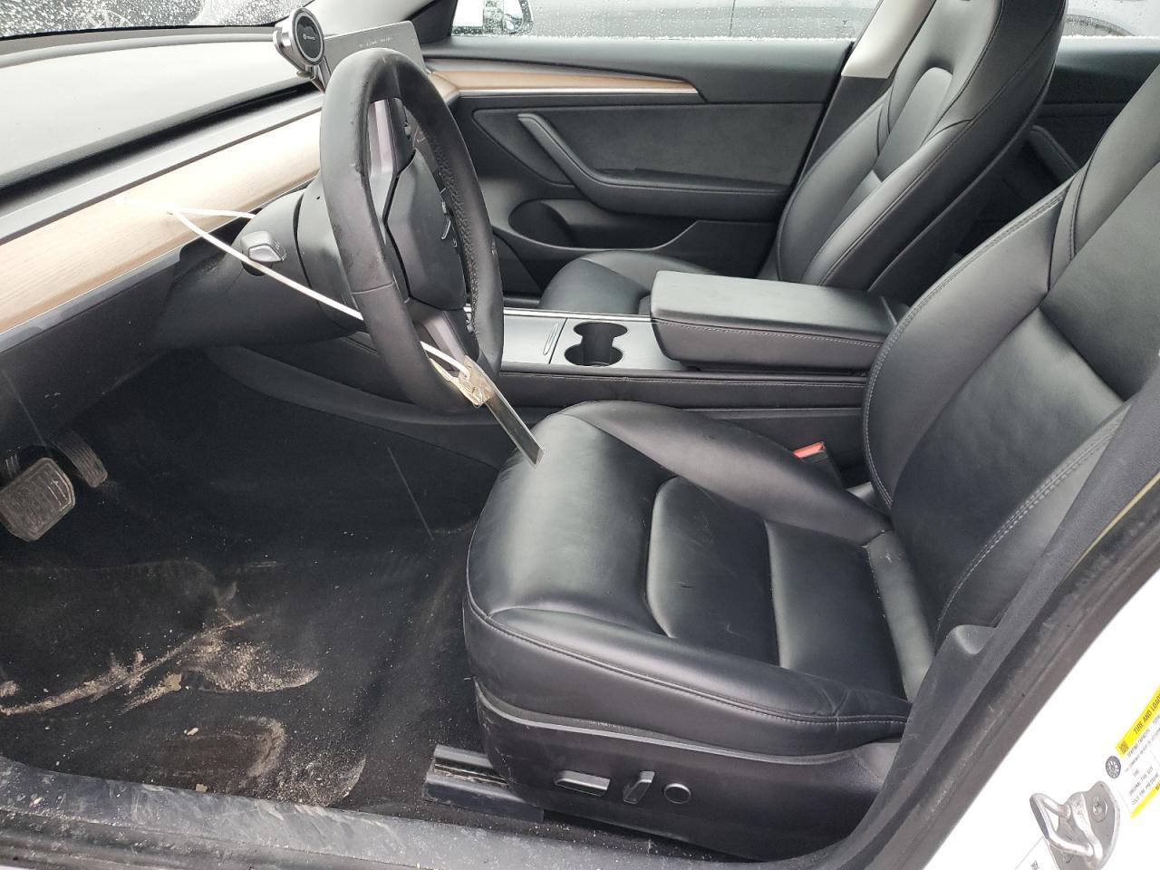 2021 Tesla Model 3 - zdjęcie 7