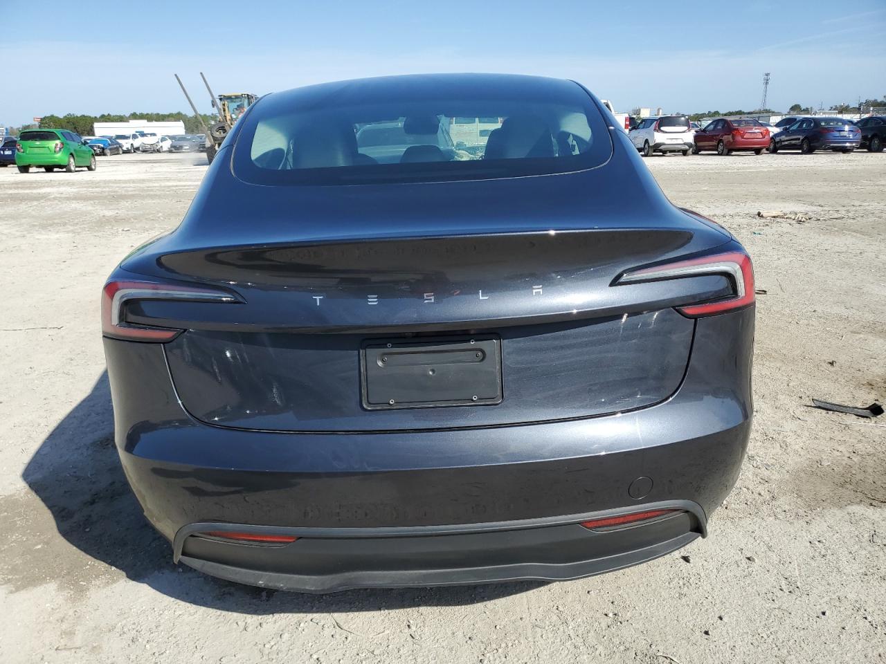 2024 Tesla Model 3 - zdjęcie 6