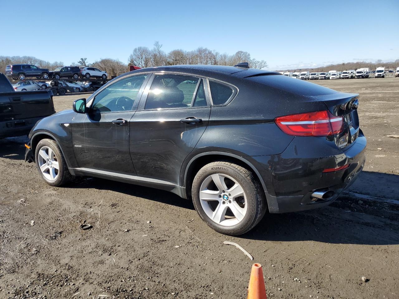 2014 BMW X6 xDrive35I - zdjęcie 2