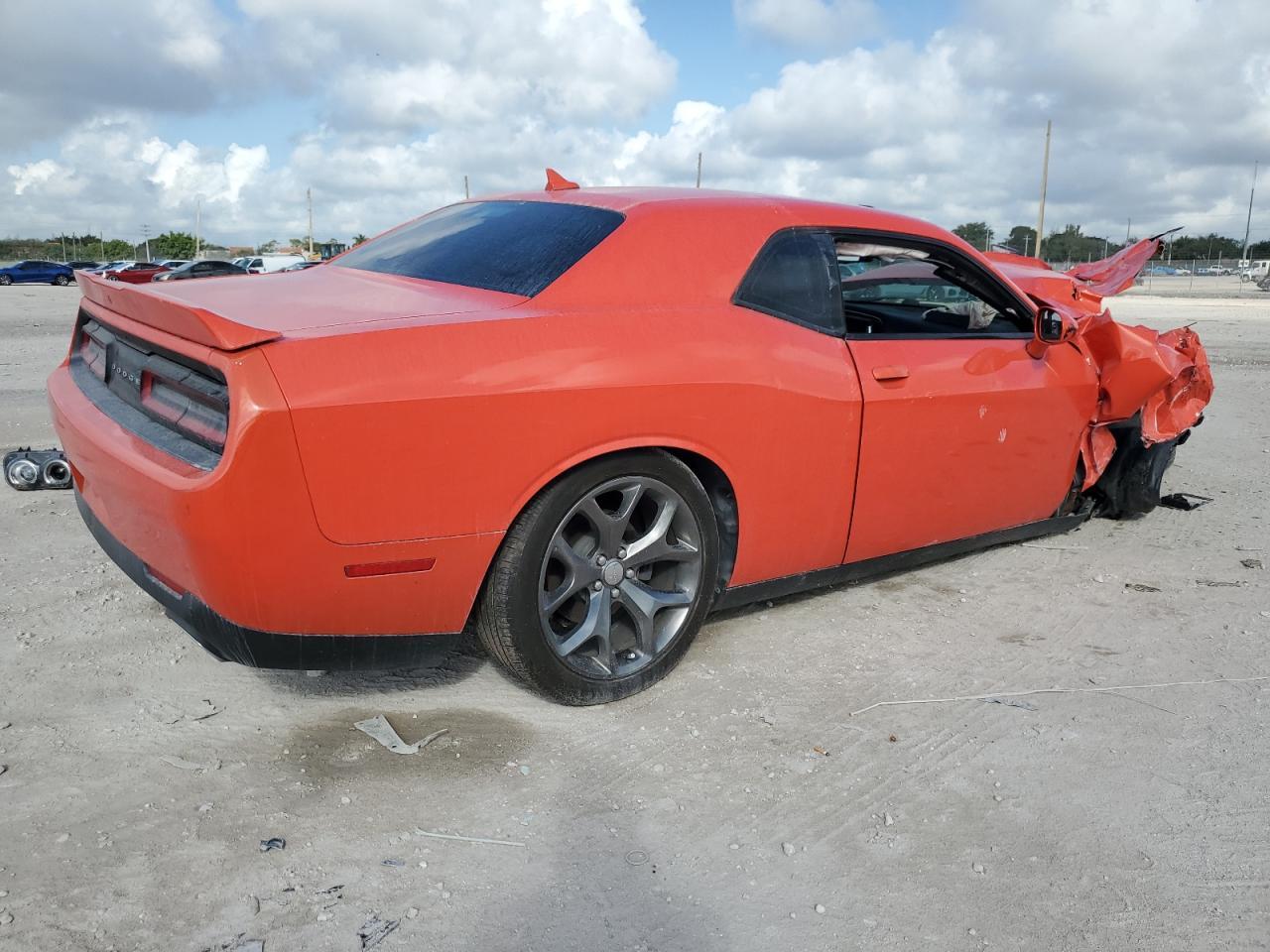 2016 Dodge Challenger Sxt - zdjęcie 3