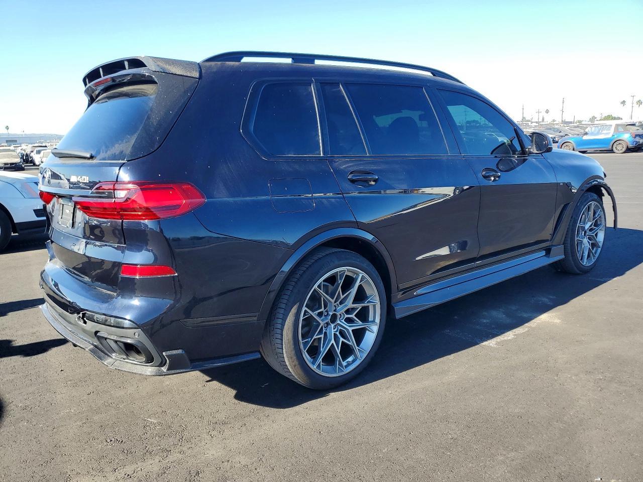 2020 BMW X7 xDrive40I - zdjęcie 3