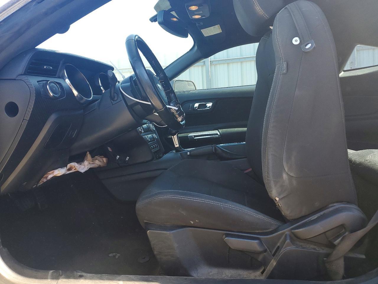 2016 Ford Mustang - zdjęcie 7