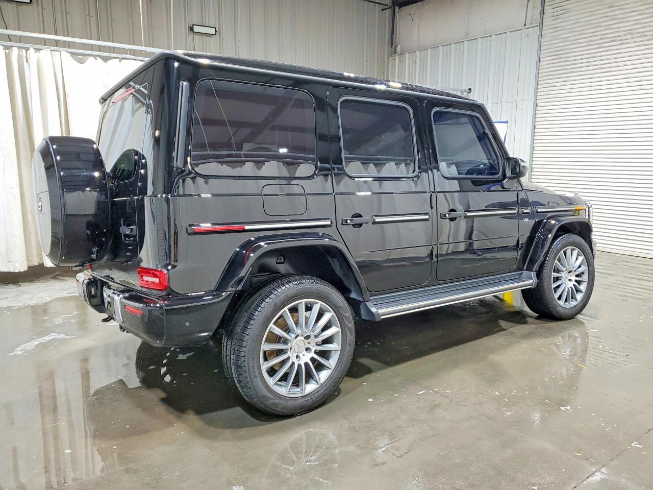 2023 Mercedes-Benz G 550 - zdjęcie 3