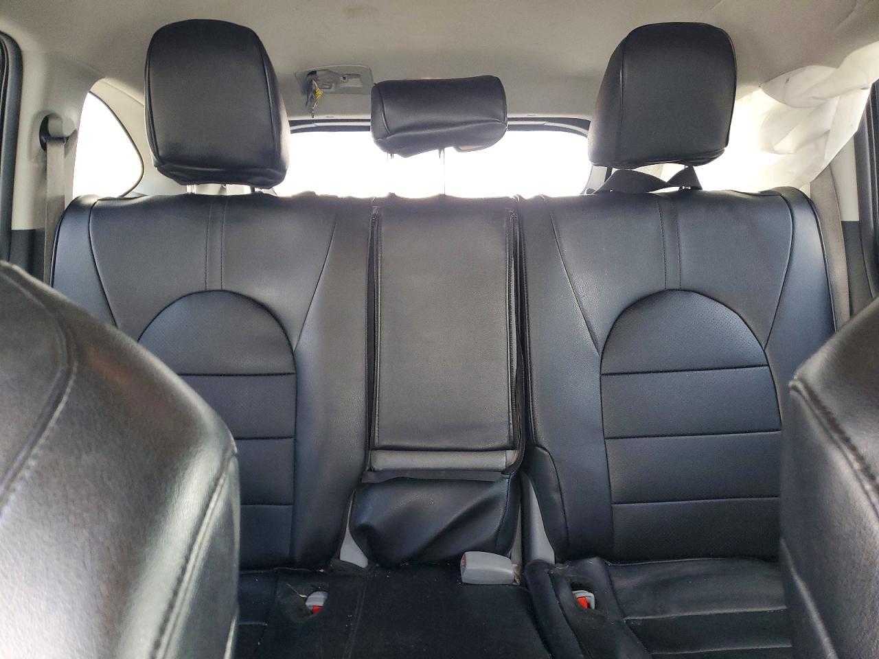 2021 Toyota Highlander L - zdjęcie 10