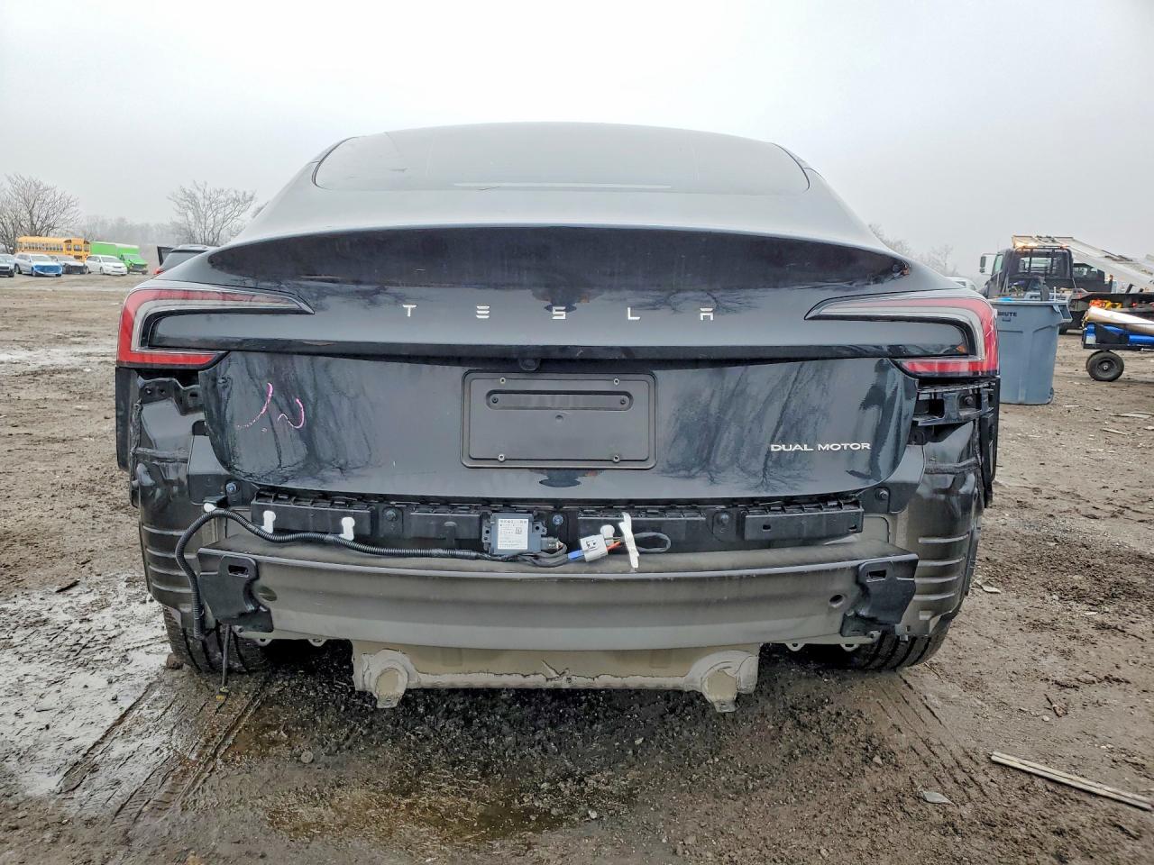 2025 Tesla Model 3 - zdjęcie 6