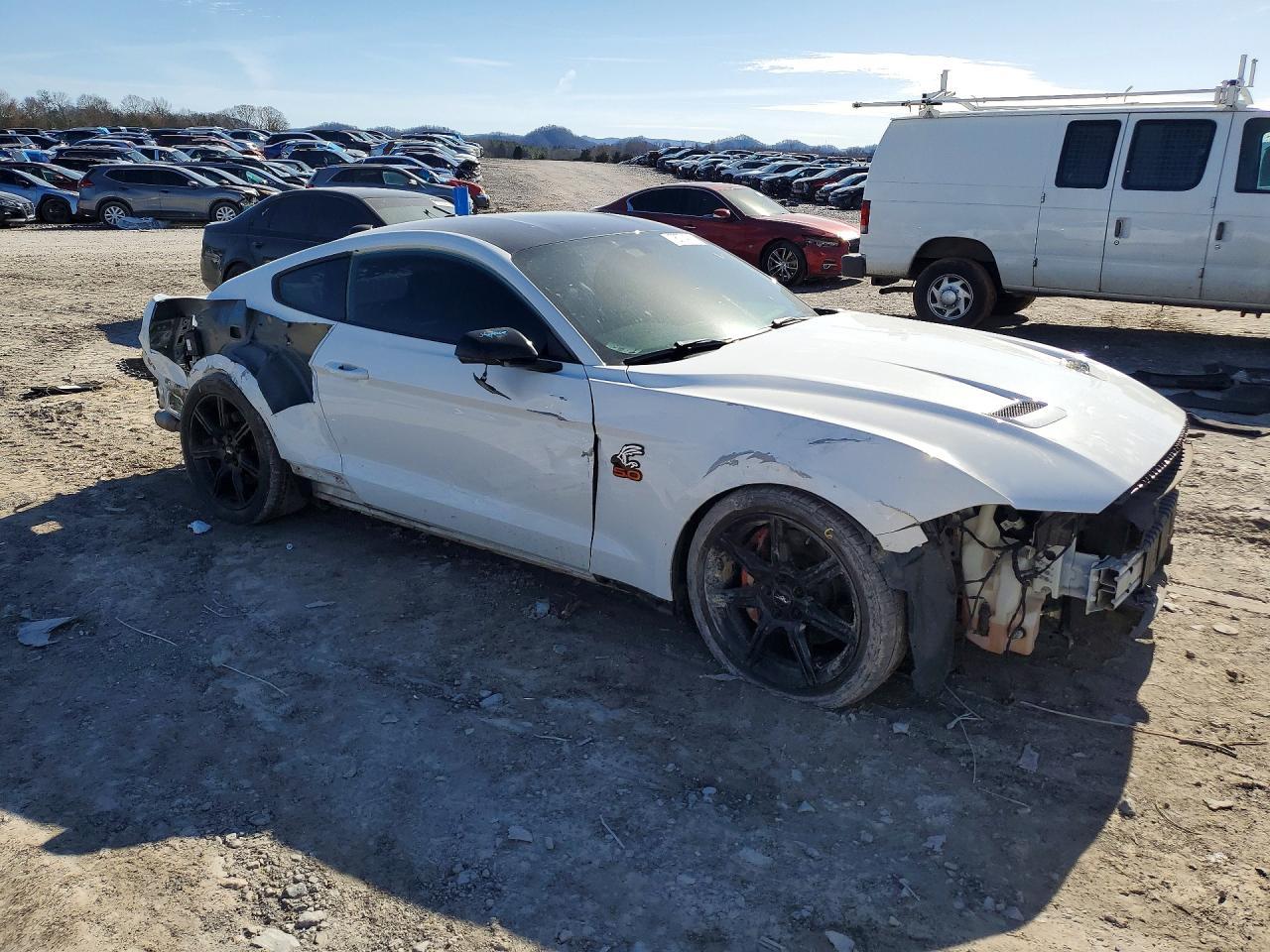 2018 Ford Mustang Gt - zdjęcie 4