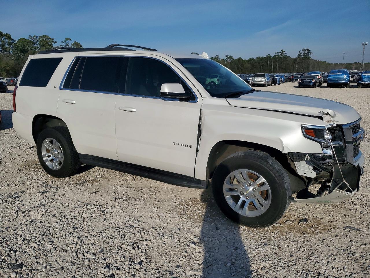 2017 Chevrolet Tahoe C1500 Lt - zdjęcie 4