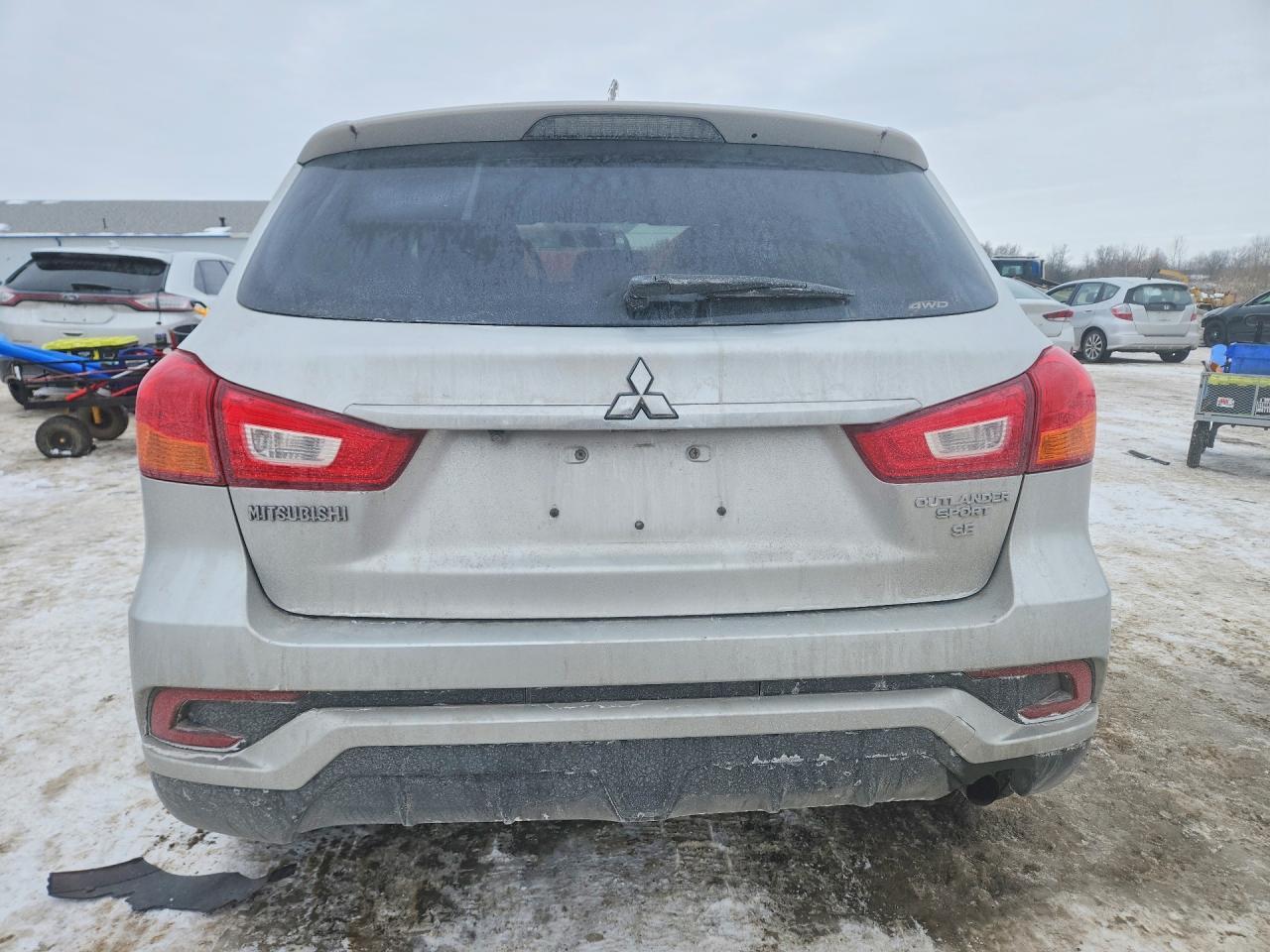 2018 Mitsubishi Outlander Sport Es - zdjęcie 6
