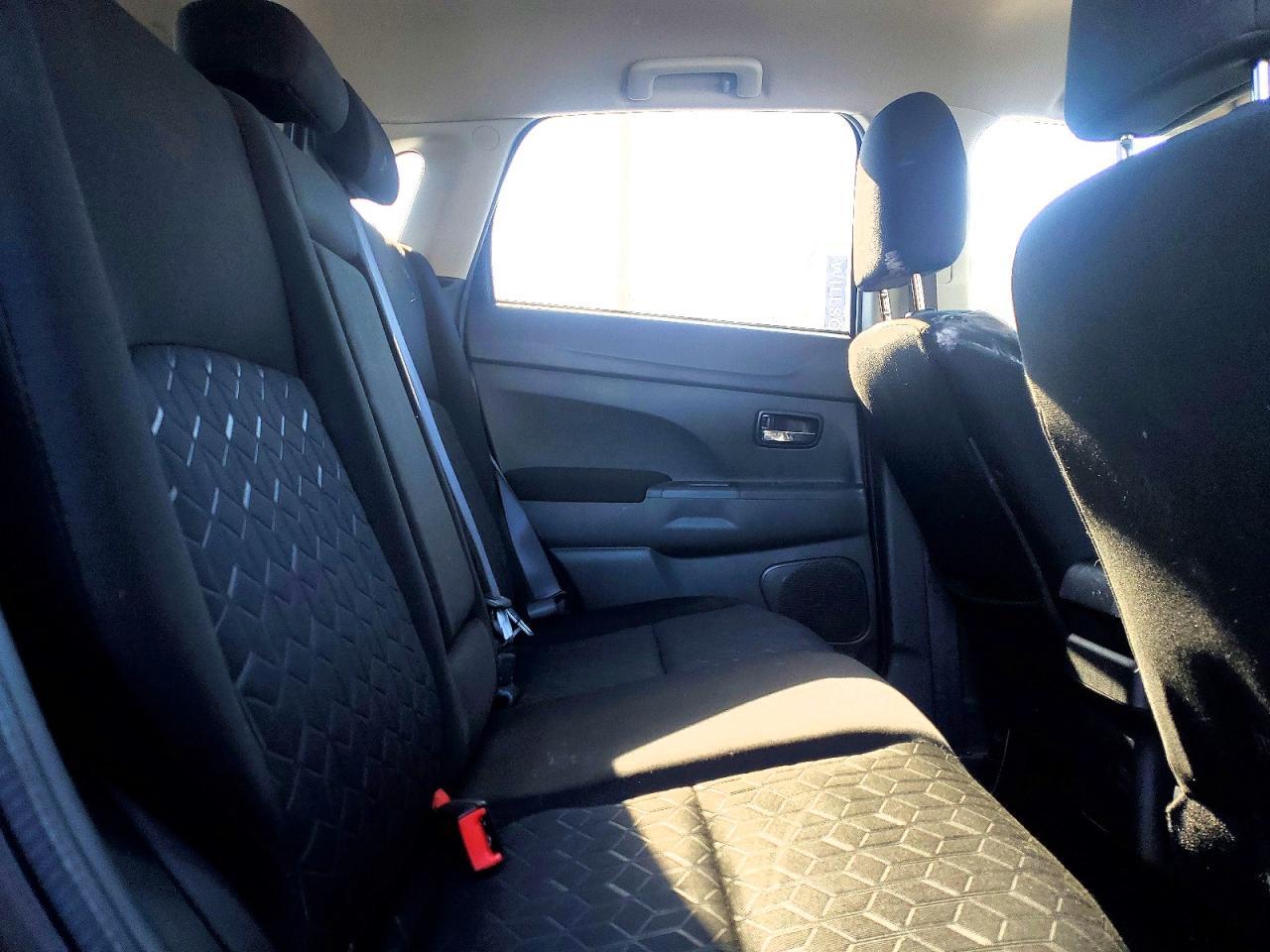 2024 Mitsubishi Outlander Sport S - zdjęcie 11