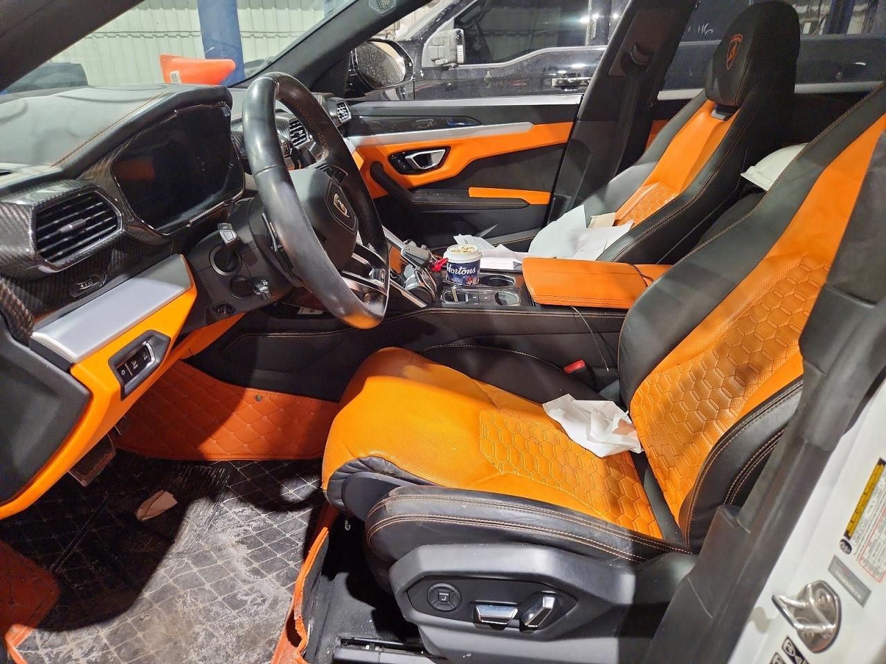 2019 Lamborghini Urus - zdjęcie 7