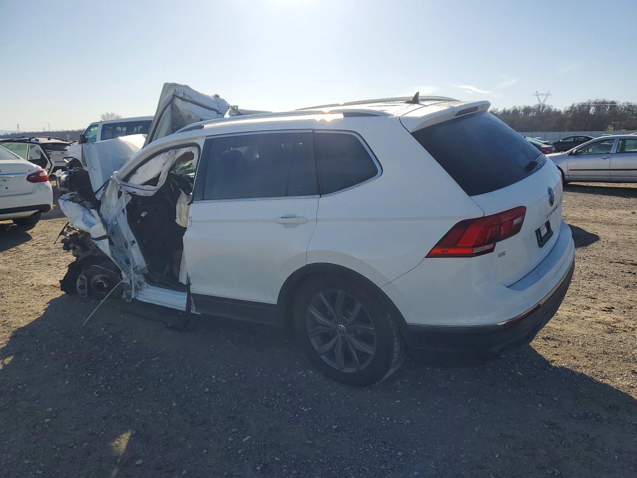 2022 Volkswagen Tiguan Se - zdjęcie 2
