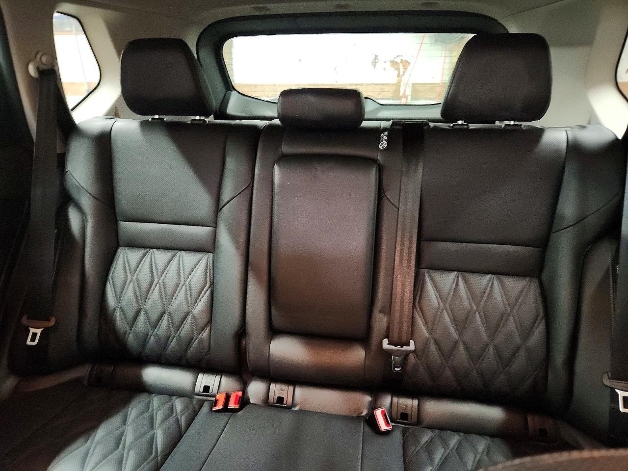 2023 Nissan Rogue Platinum - zdjęcie 10