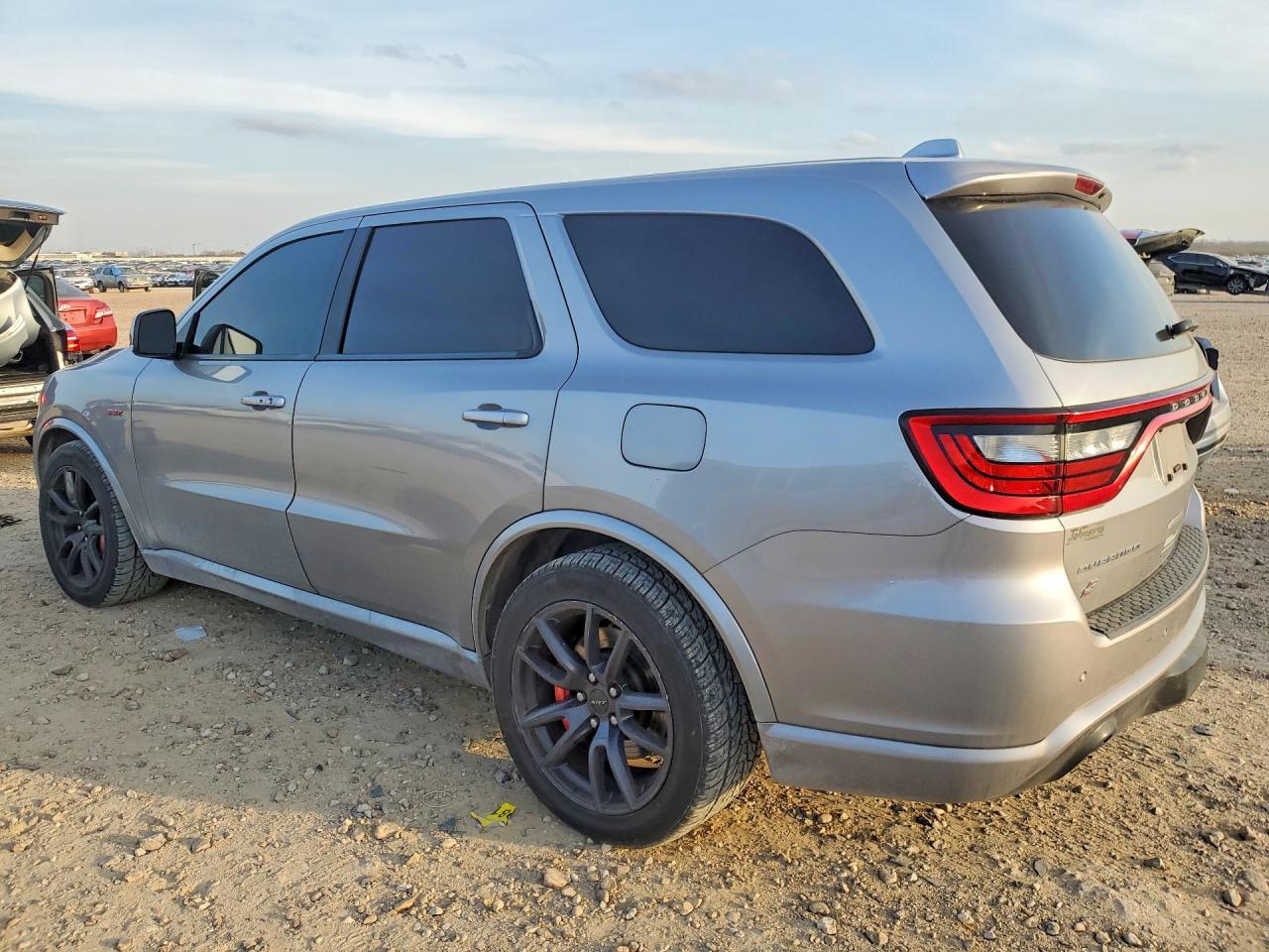 2018 Dodge Durango Srt - zdjęcie 2