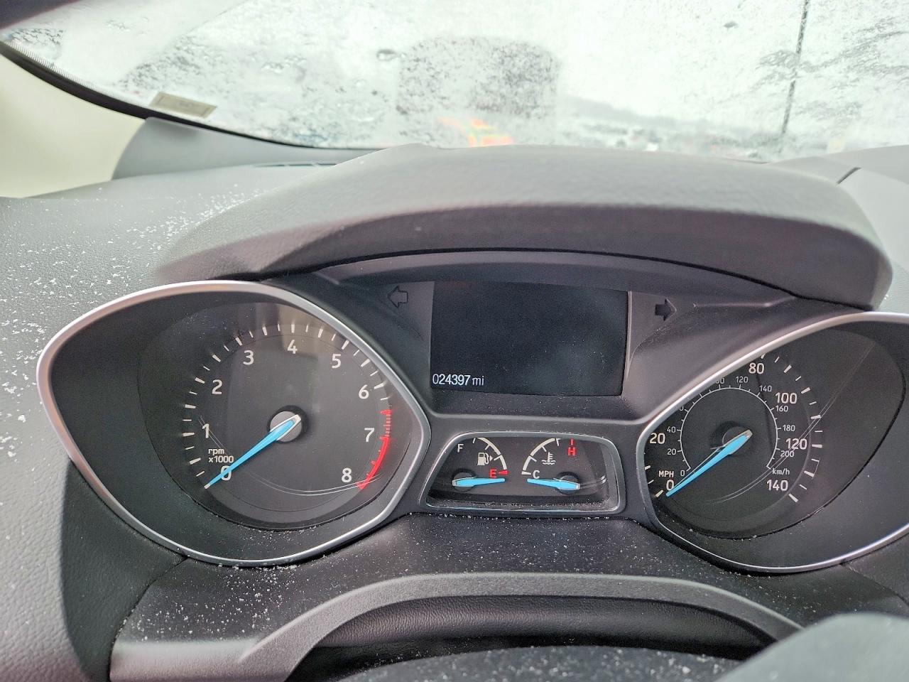 2017 Ford Escape Titanium - zdjęcie 9