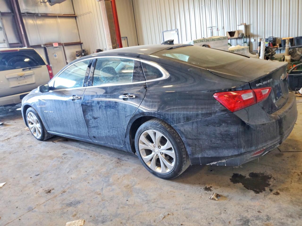 2017 Chevrolet Malibu Premier - zdjęcie 2