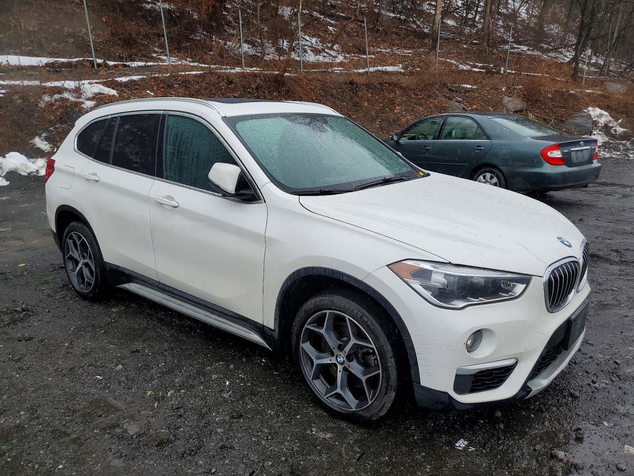 2018 BMW X1 xDrive28I - zdjęcie 4
