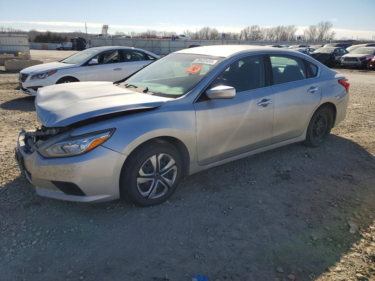 2016 Nissan Altima 2.5 - zdjęcie główne