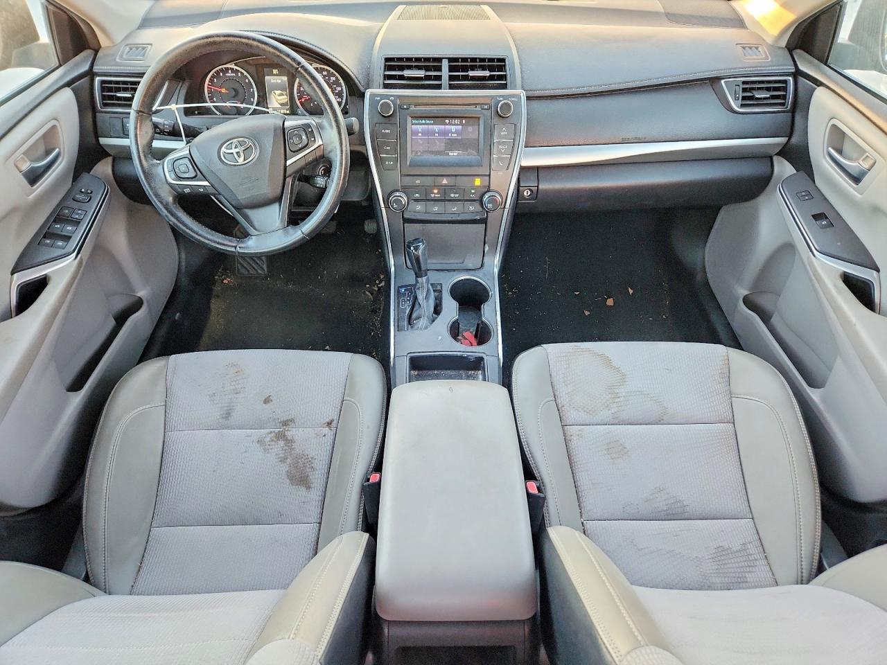 2016 Toyota Camry Se - zdjęcie 8