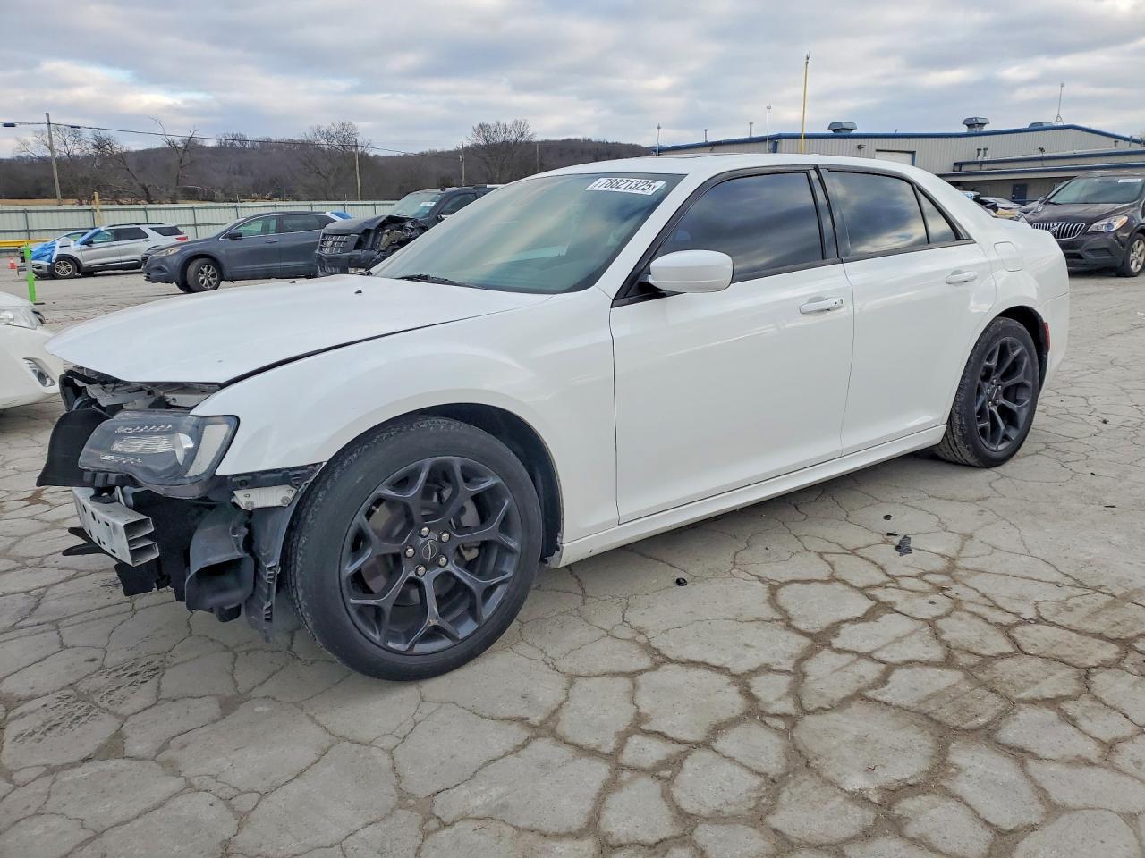 2020 Chrysler 300 S - zdjęcie główne