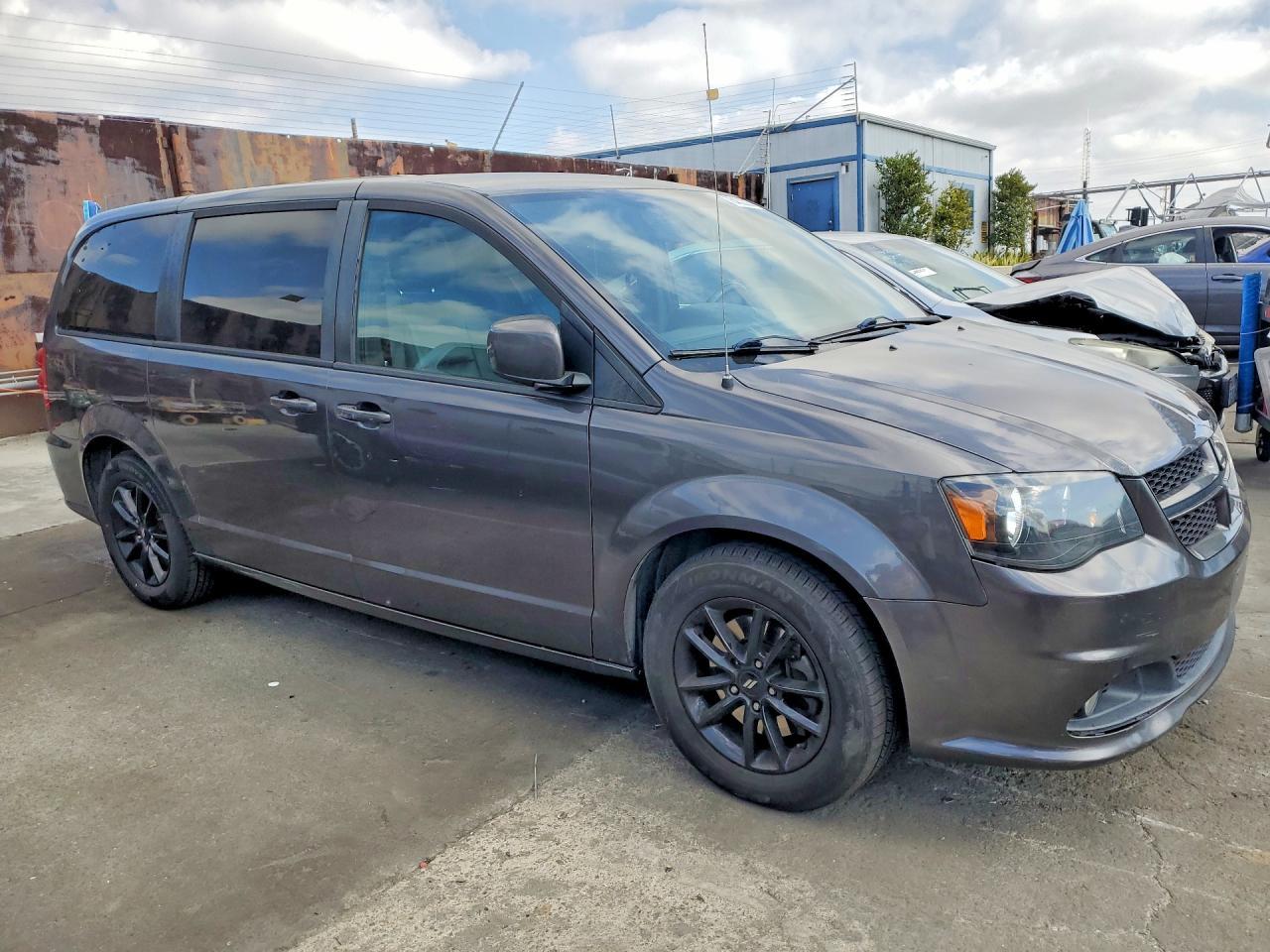 2018 Dodge Grand Caravan Gt - zdjęcie 4