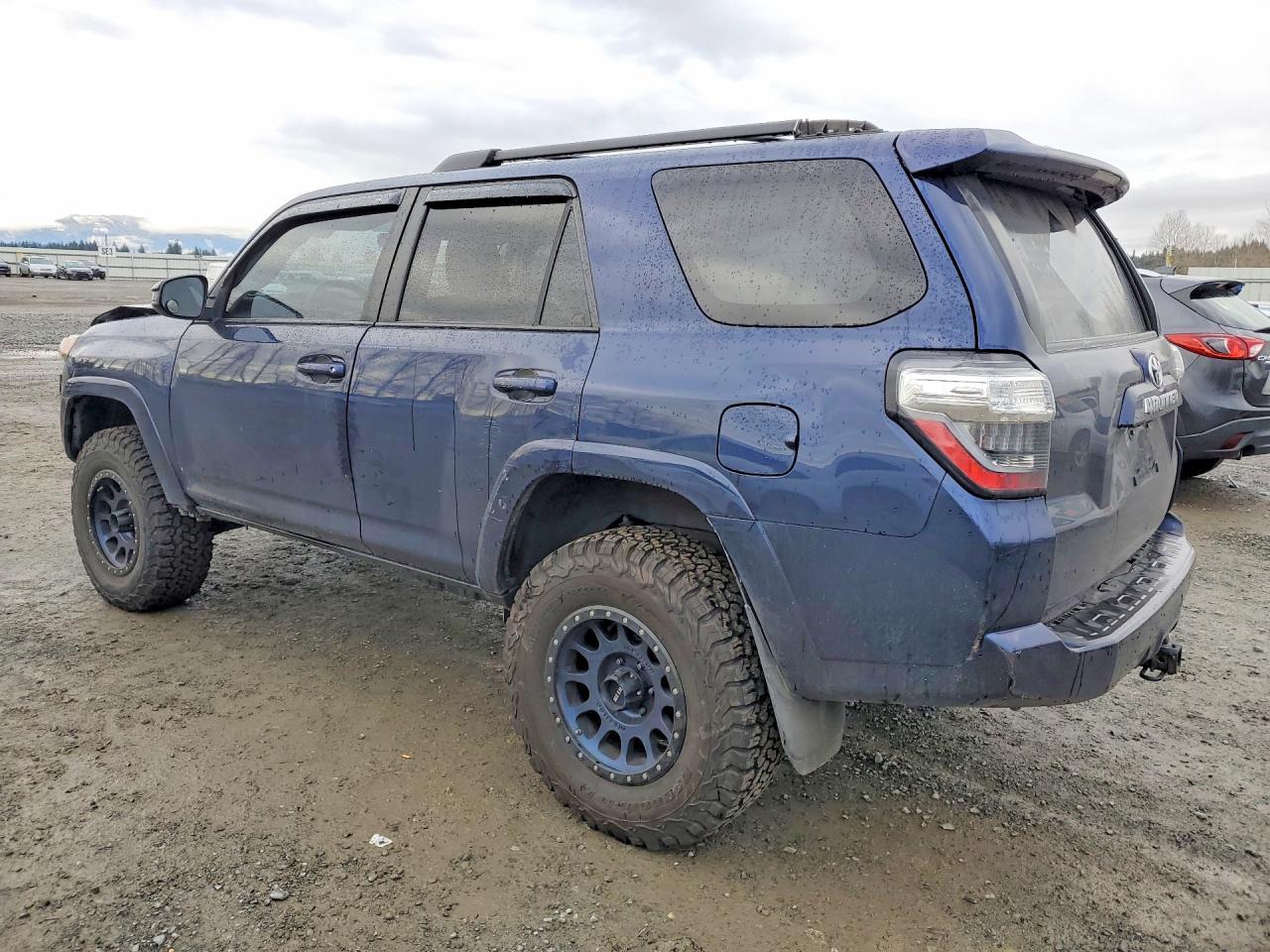2015 Toyota 4Runner Sr5 - zdjęcie 2