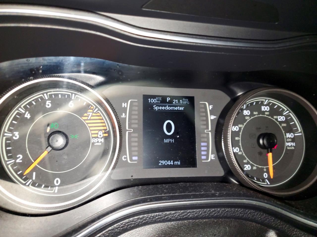 2019 Jeep Cherokee Latitude Plus - zdjęcie 9