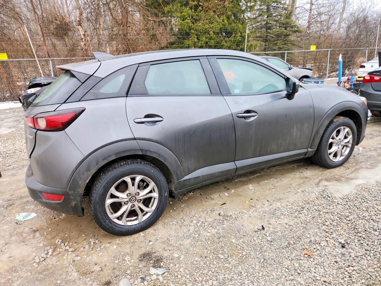 2021 Mazda Cx-3 Sport - zdjęcie 3