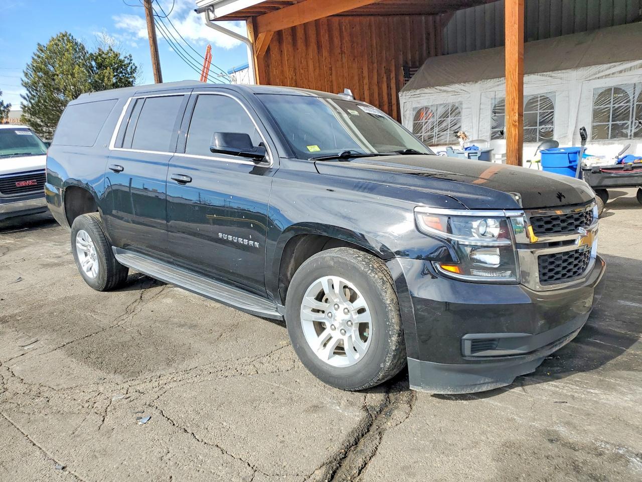 2020 Chevrolet Suburban 1 - zdjęcie 4