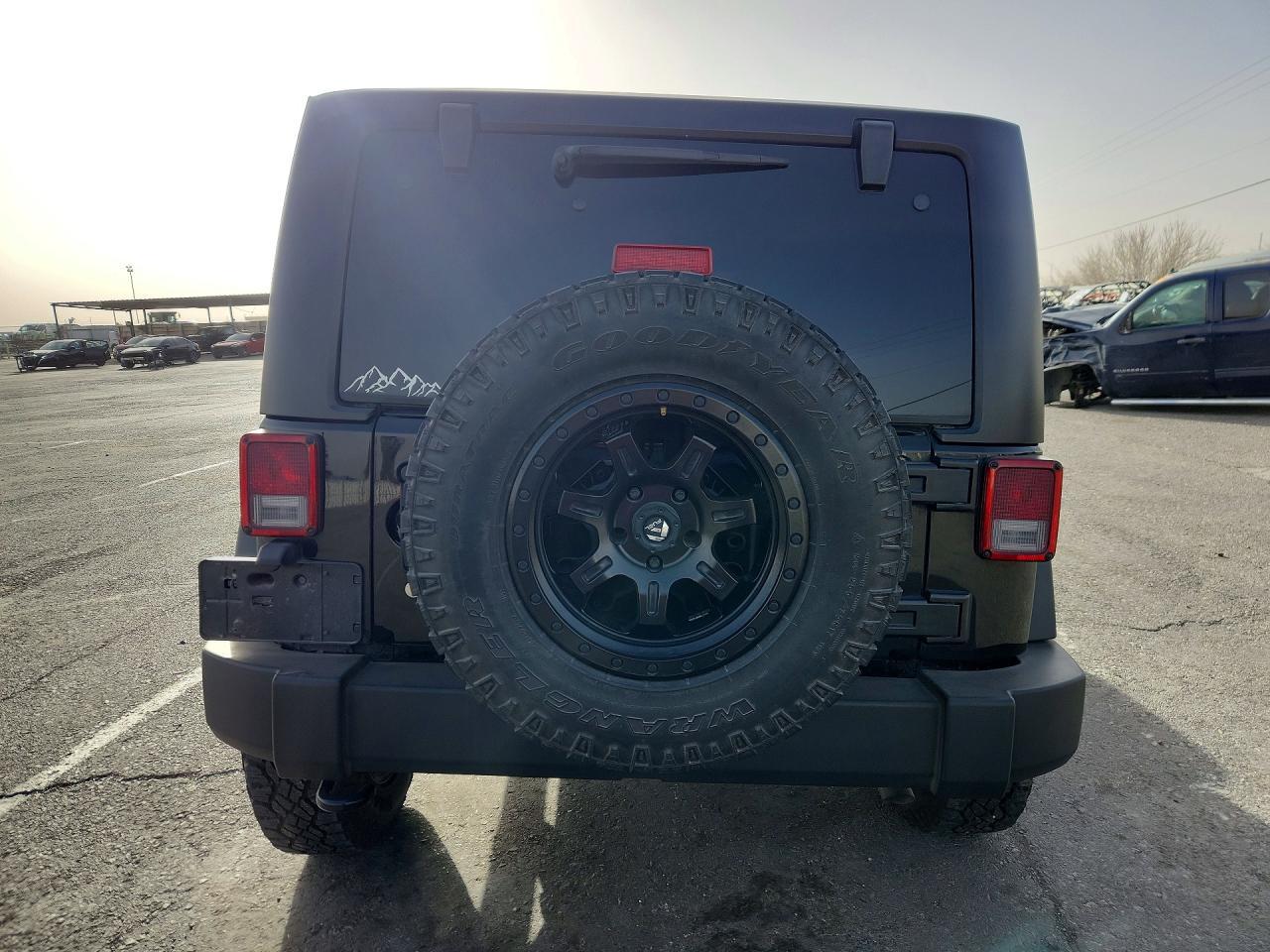 2015 Jeep Wrangler Sport - zdjęcie 6