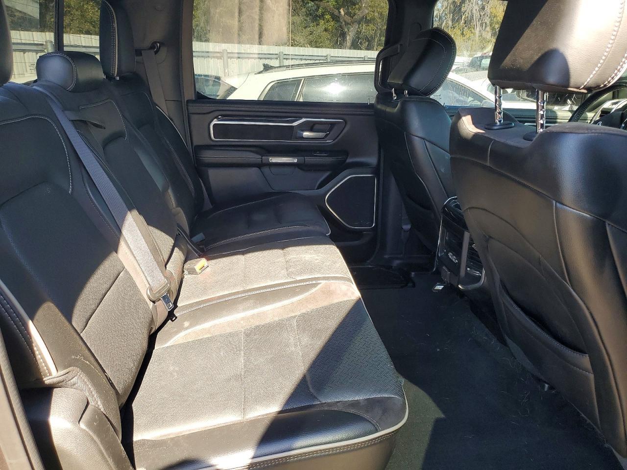 2020 Ram 1500 Laramie - zdjęcie 10