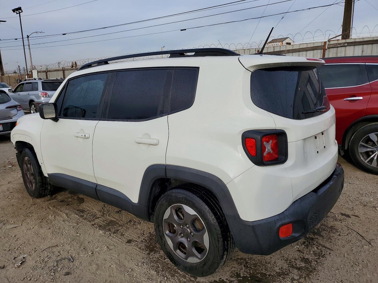 2016 Jeep Renegade Sport - zdjęcie 2