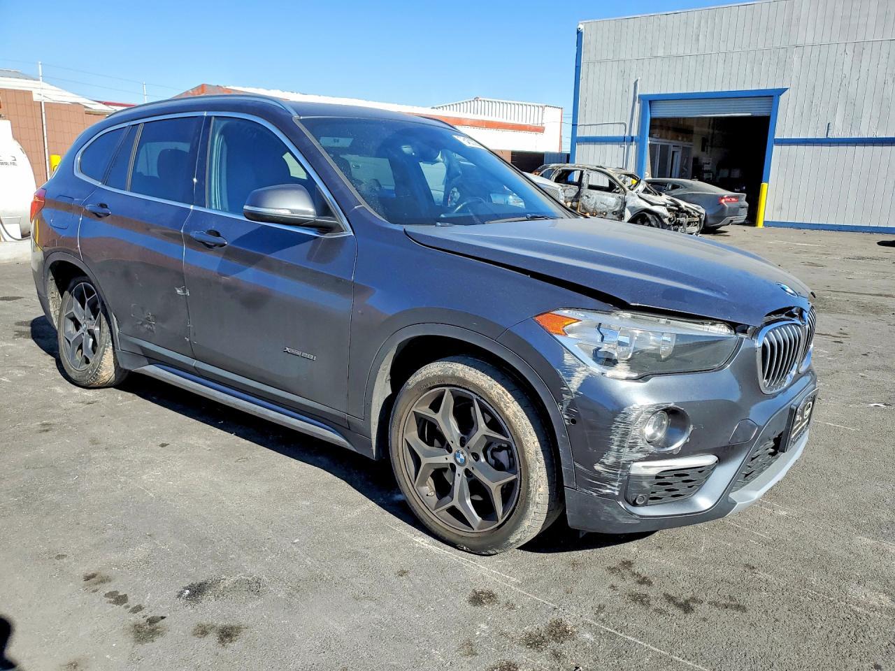 2018 BMW X1 xDrive28I - zdjęcie 4