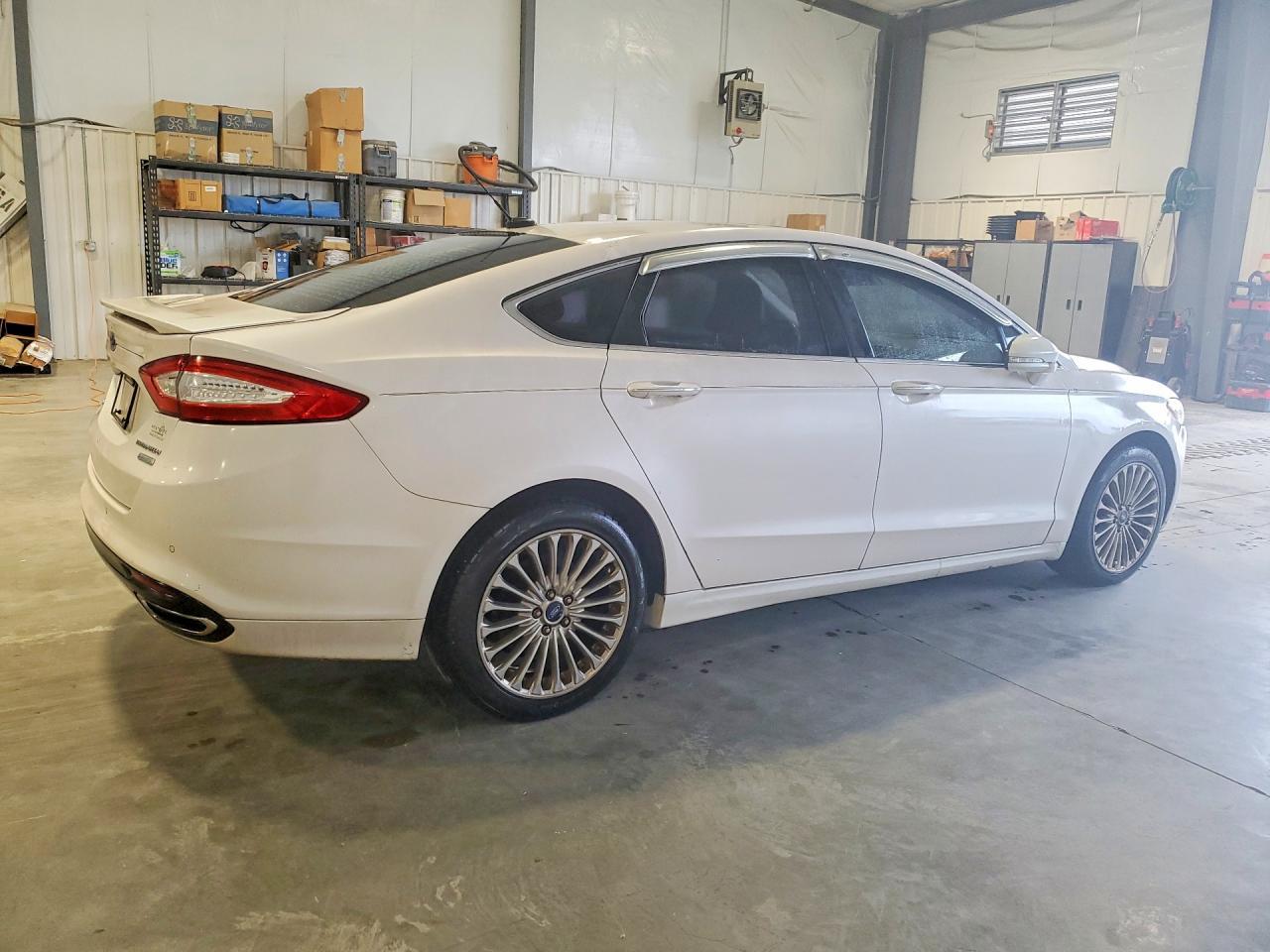 2016 Ford Fusion Titanium - zdjęcie 3