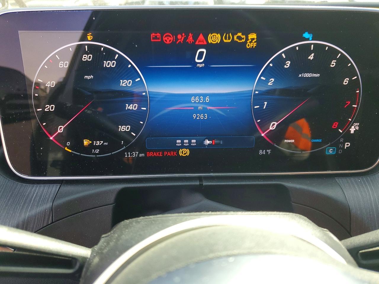 2025 Mercedes-Benz C 300 - zdjęcie 9