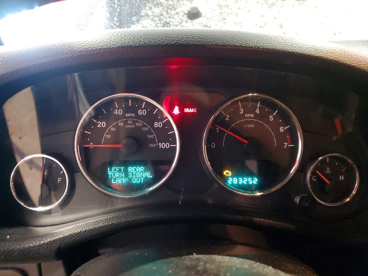 2014 Jeep Wrangler Unlimited Rubicon - zdjęcie 9