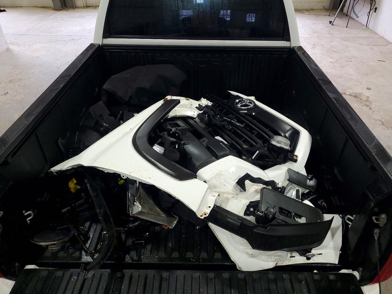 2024 Toyota Tundra Crewmax Sr - zdjęcie 12