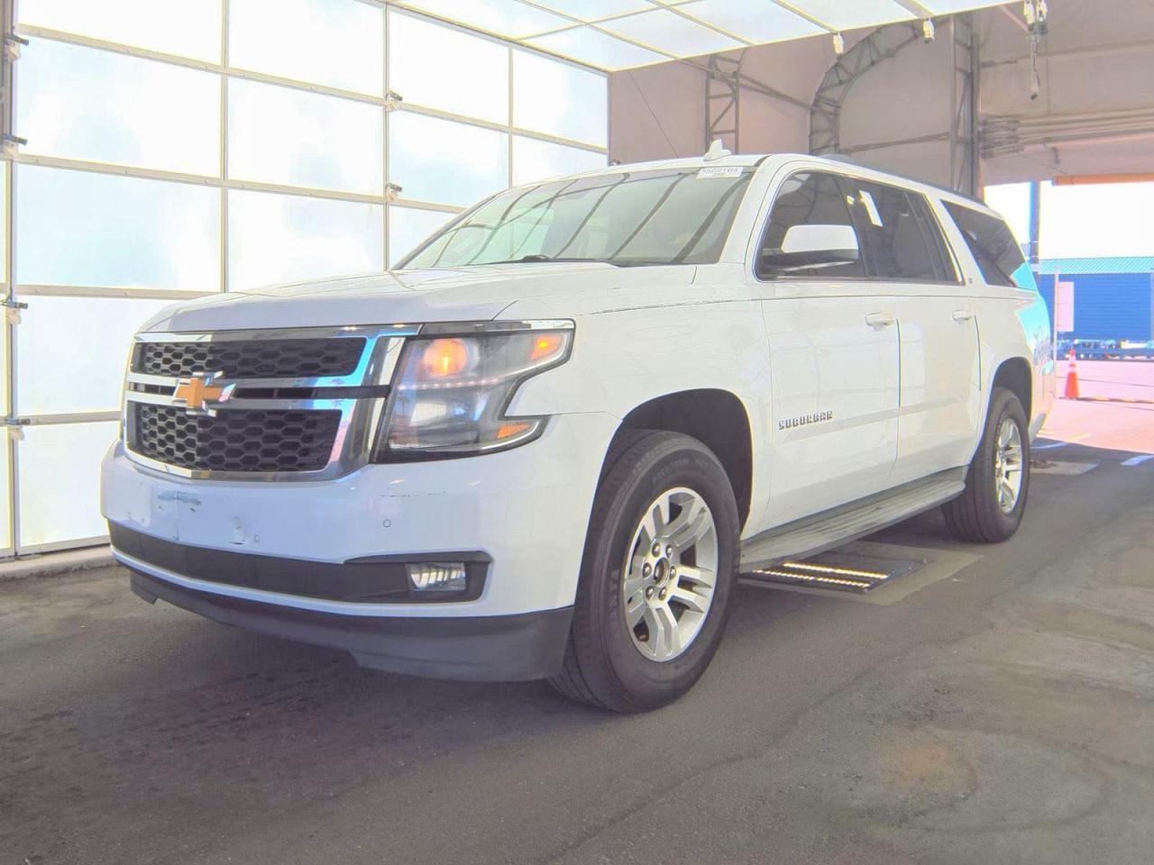 2016 Chevrolet Suburban K1500 Lt - zdjęcie 2