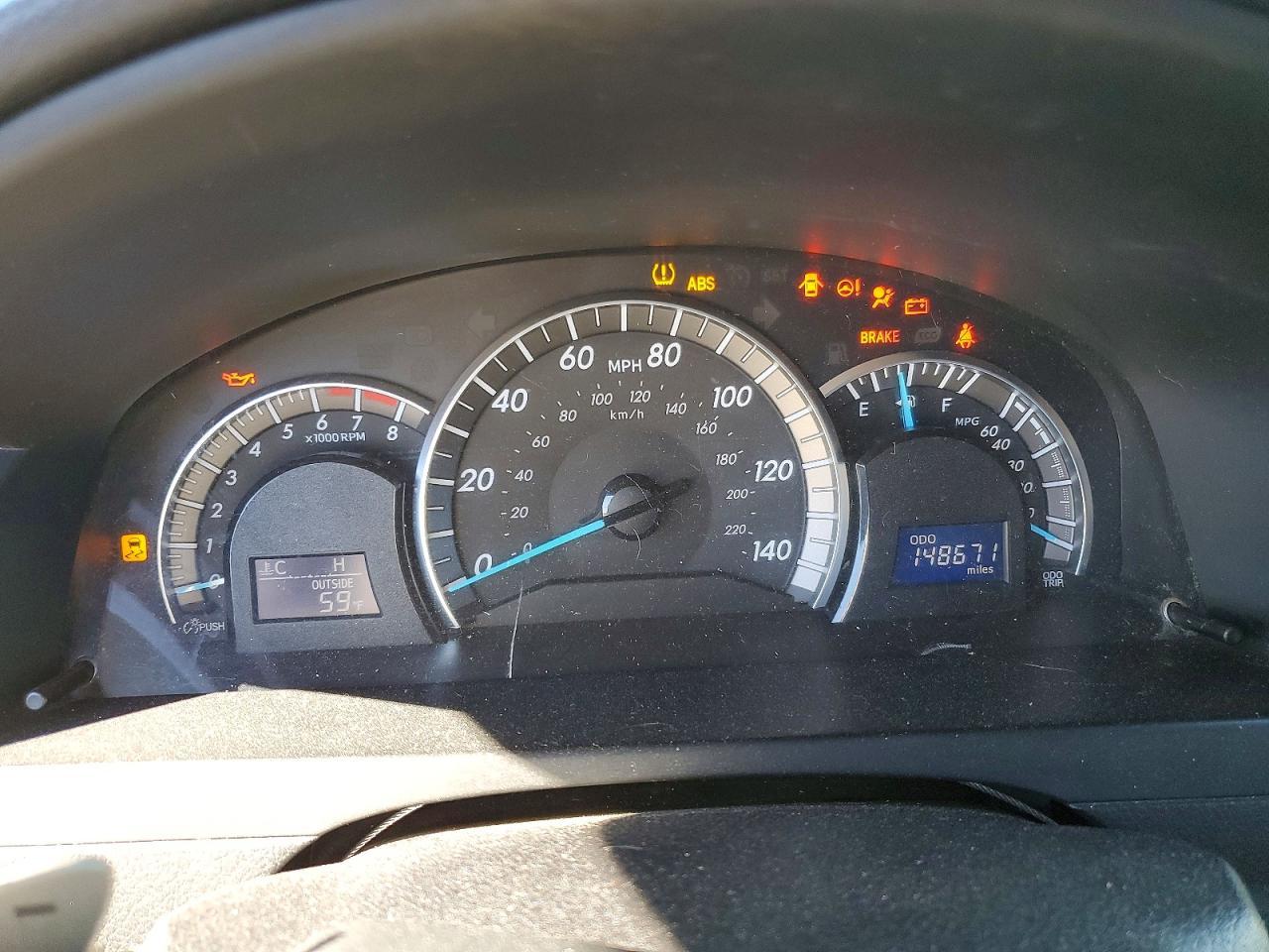 2014 Toyota Camry Se - zdjęcie 9