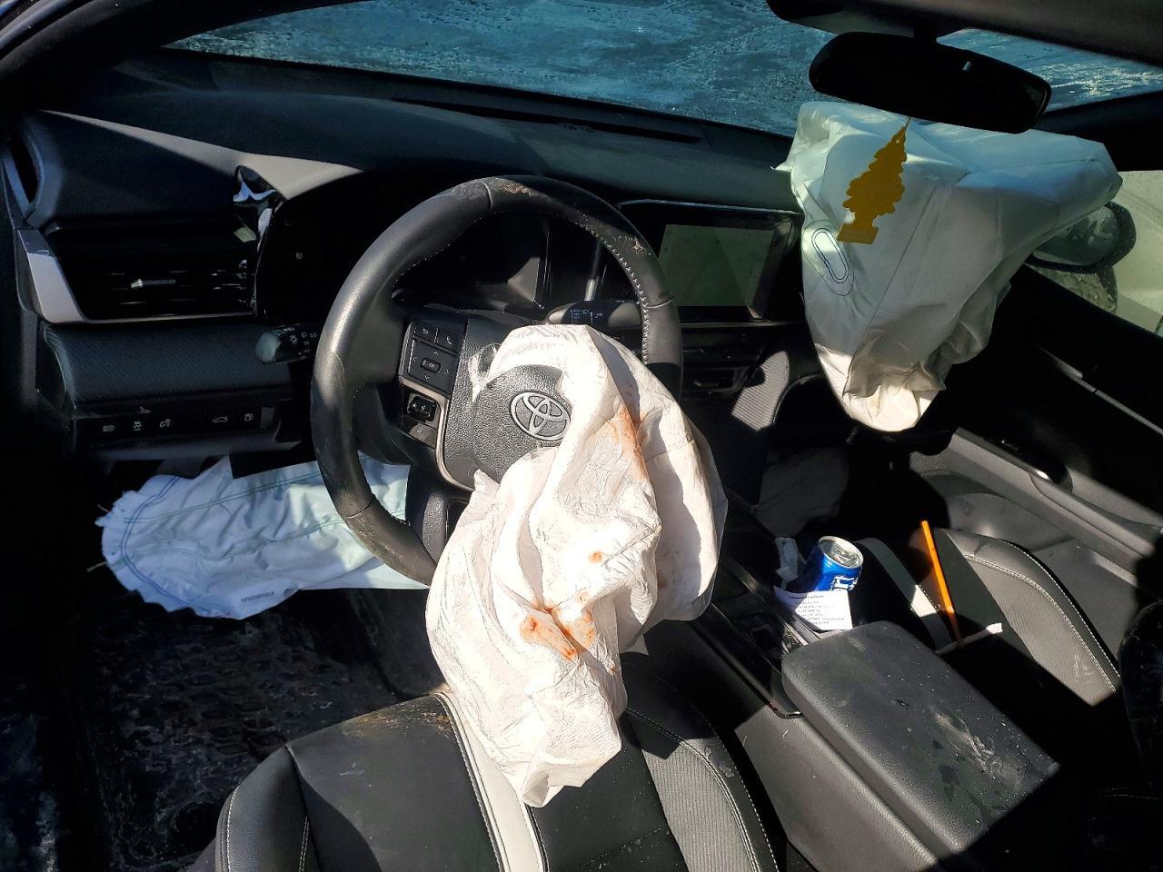 2025 Toyota Camry Xse - zdjęcie 8