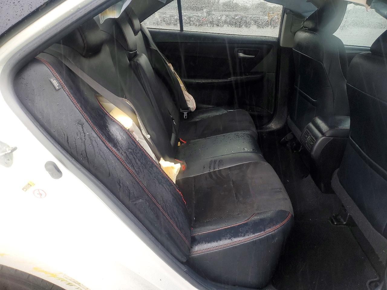 2016 Toyota Camry Xse - zdjęcie 10
