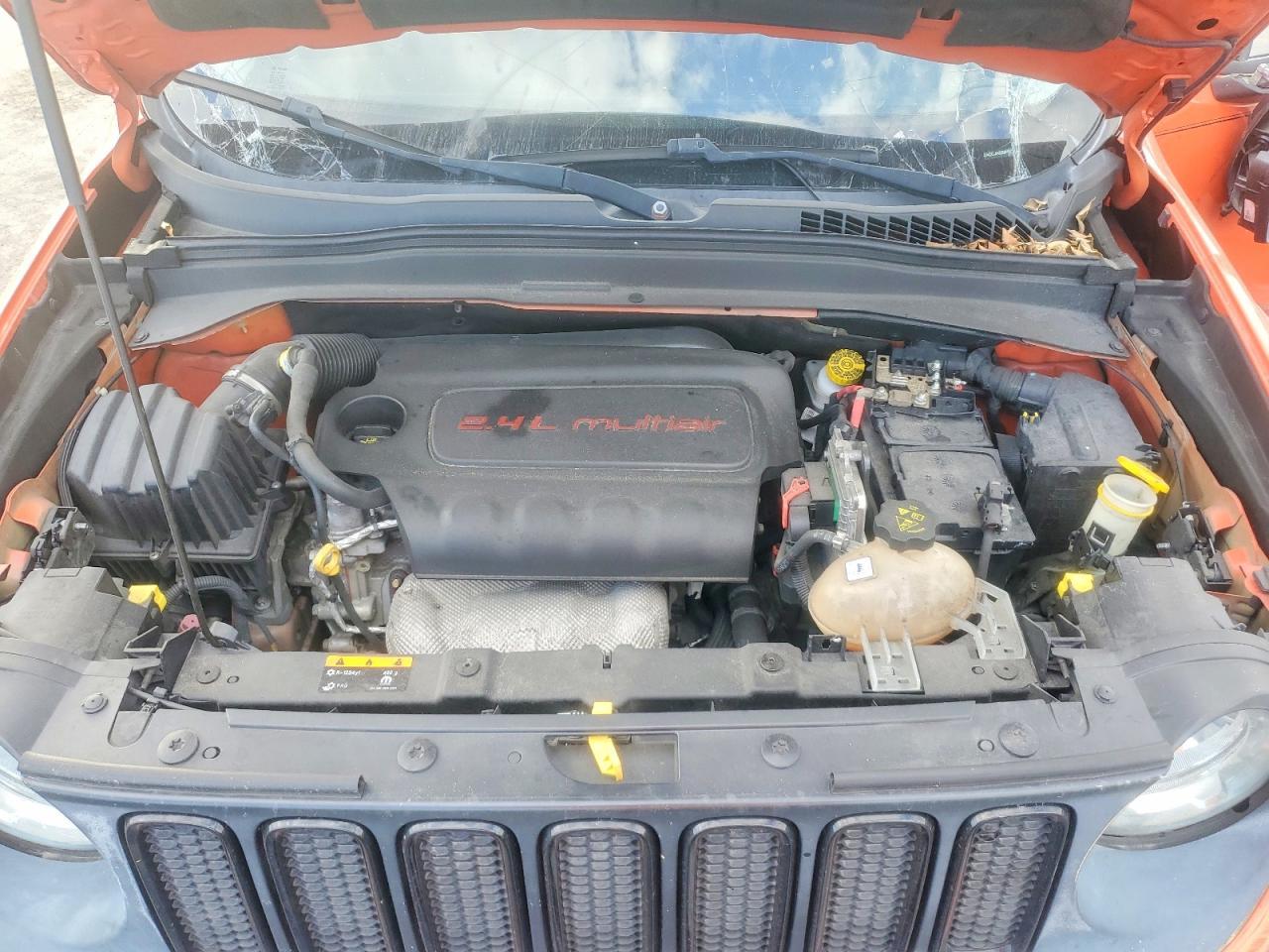 2017 Jeep Renegade Latitude - zdjęcie 12