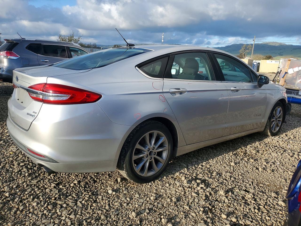 2017 Ford Fusion Se Hybrid - zdjęcie 3