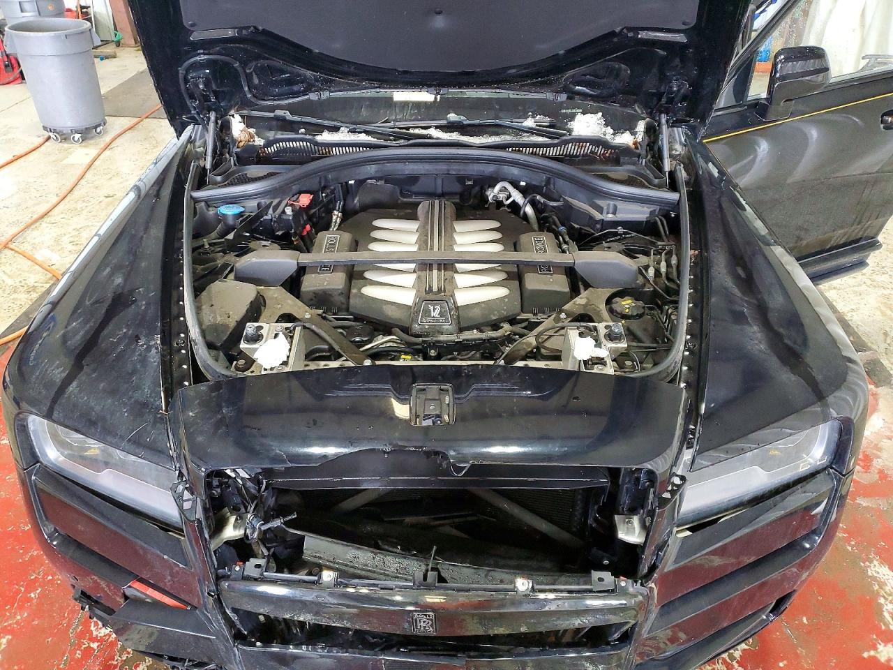 2020 Rolls-Royce Cullinan Black Badge - zdjęcie 13