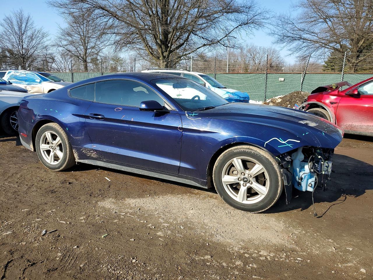 2018 Ford Mustang - zdjęcie 4