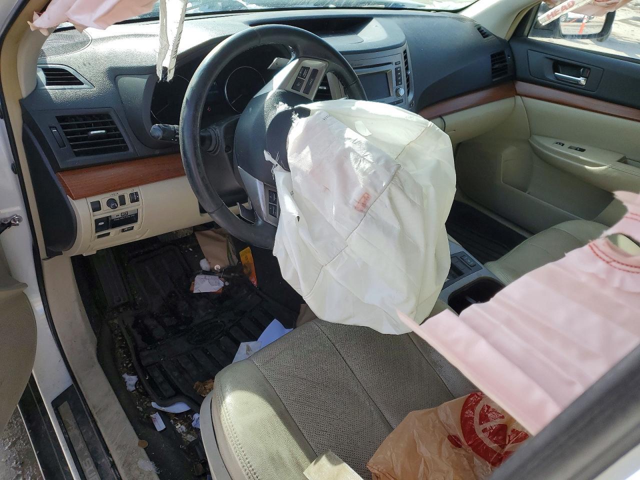 2014 Subaru Outback 2.5I Limited - zdjęcie 8