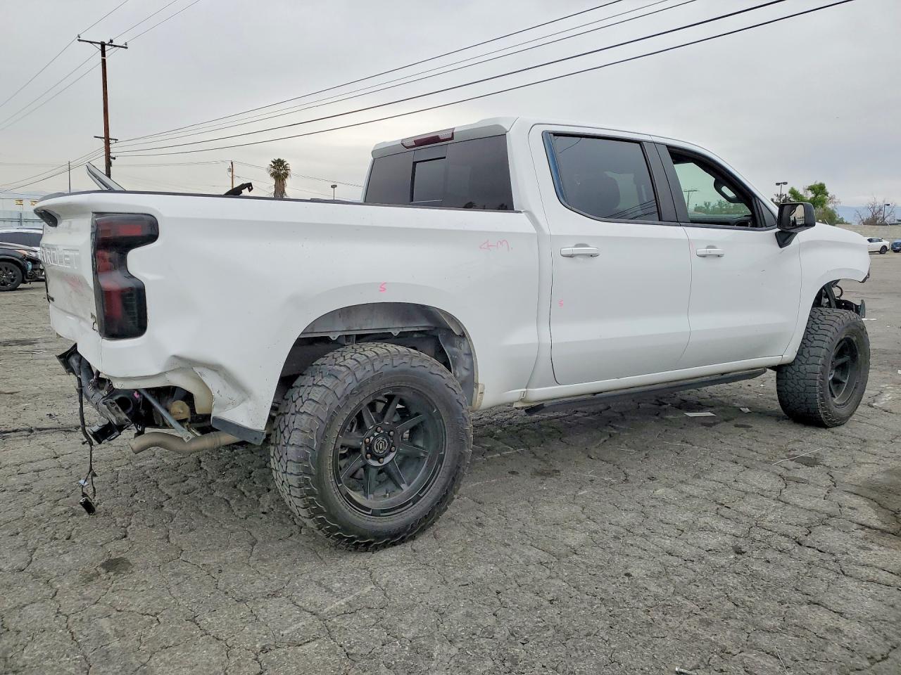 2020 Chevrolet Silverado K1500 Rst - zdjęcie 3