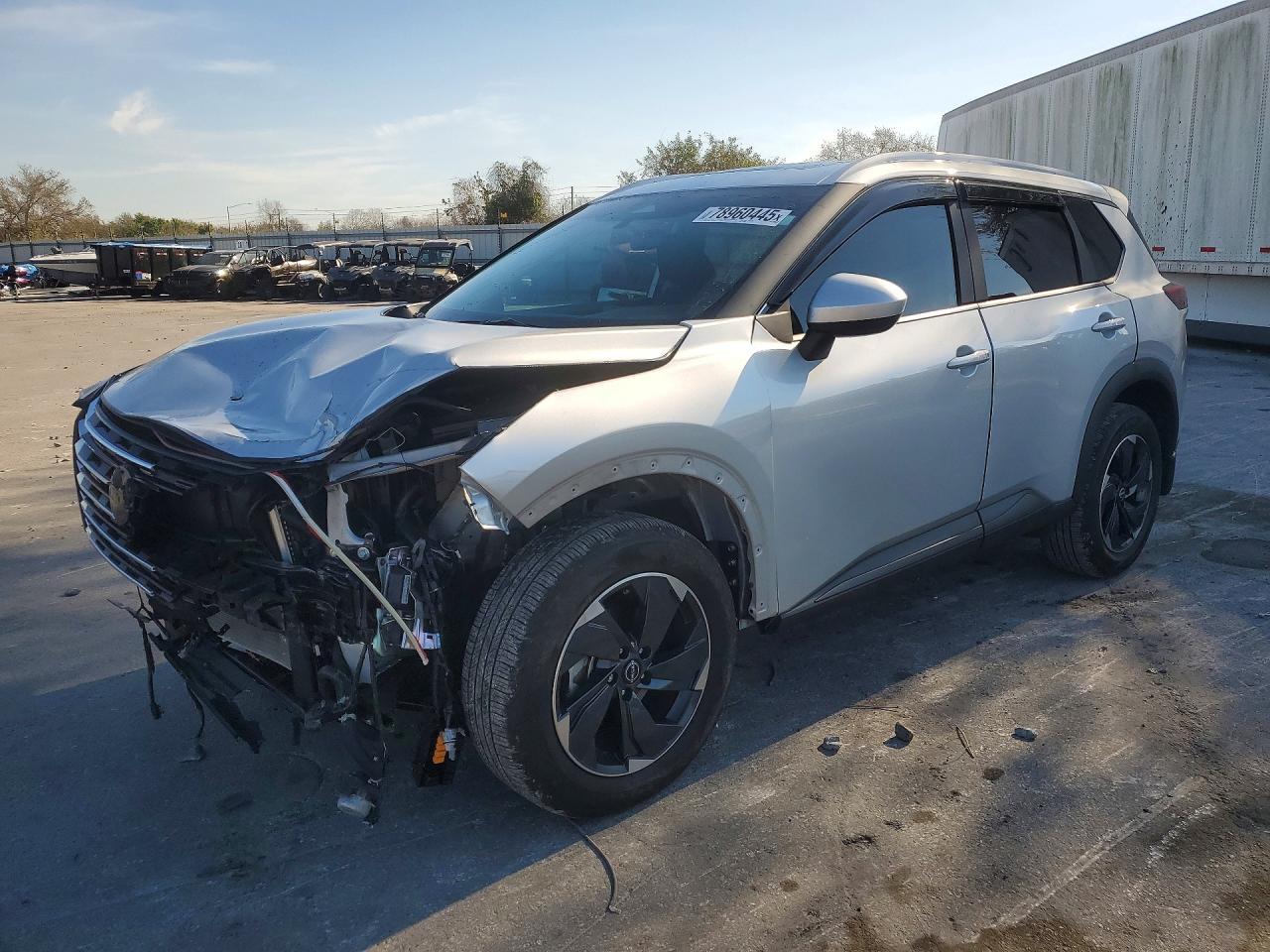 2024 Nissan Rogue Sv - zdjęcie główne