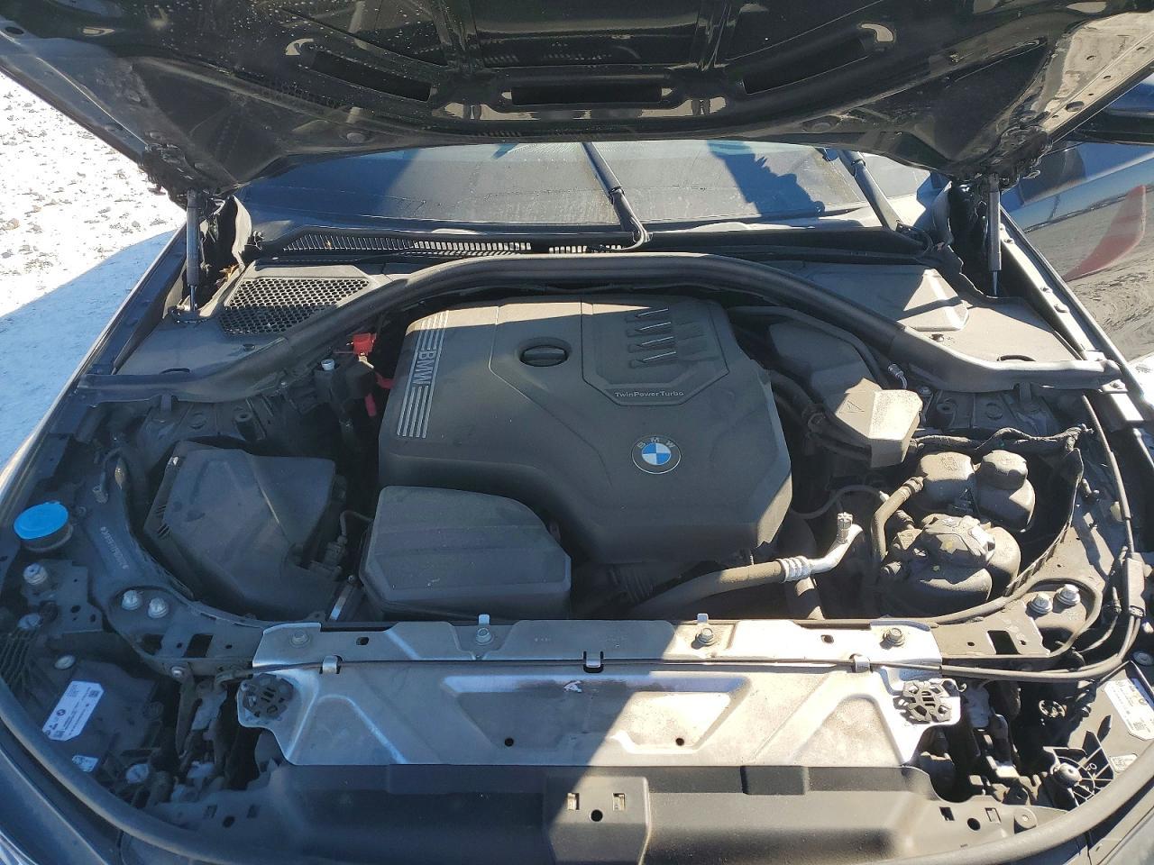 2023 BMW 330I - zdjęcie 11