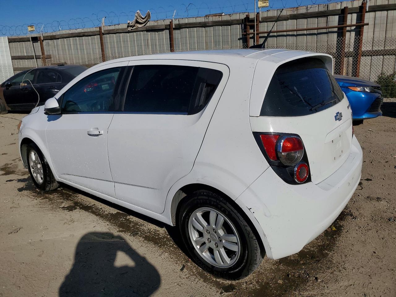 2014 Chevrolet Sonic Lt - zdjęcie 2